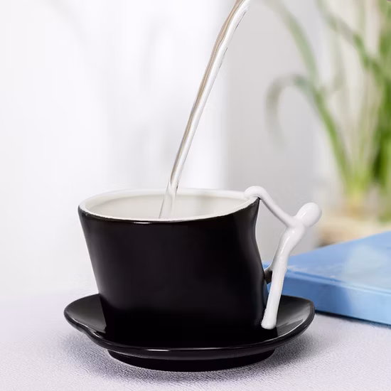 Wholesale Spot European Vintage White Ceramic Coffee Cup and Saucer Afternoon Tea Cup and Saucer